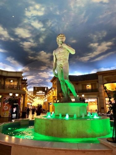 This is a stunning portrayal of a victorius Roman emperor. Emeror s palace Johannesburg.